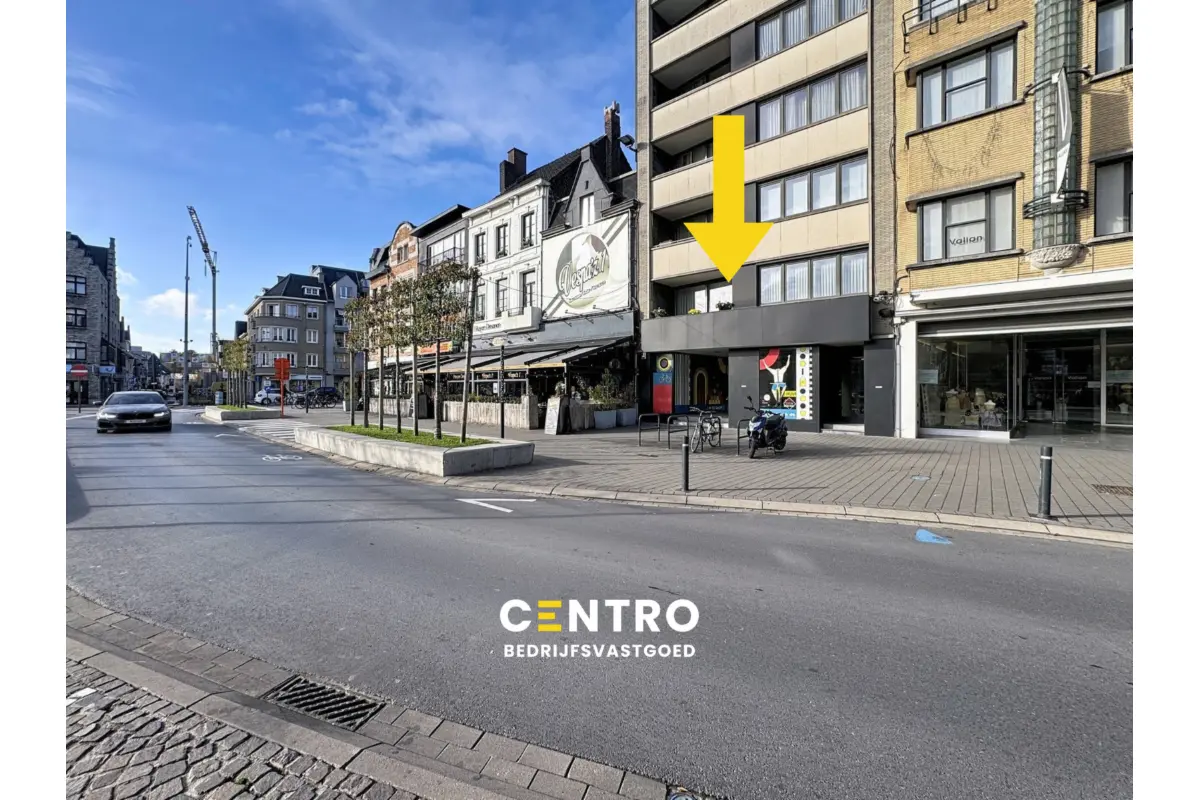 Handelszaak te  huur in Roeselare 8800 2500.00€  slaapkamers 400.00m² - Zoekertje 722370