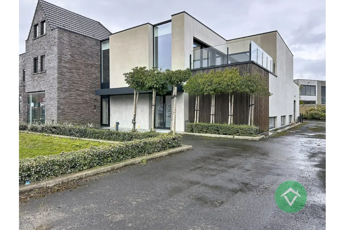 Appartement te  huur in Koekelare 8680 1195.00€ 4 slaapkamers 250.00m² - Zoekertje 722577