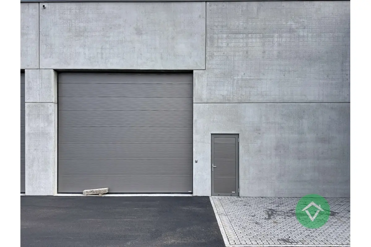 Handelszaak te  koop in Aartrijke 8211 374755.00€  slaapkamers m² - Zoekertje 722861