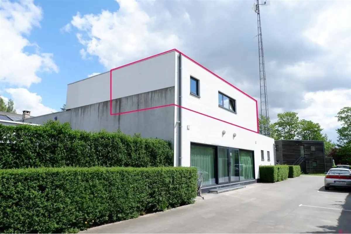 Appartement te  huur in Kortrijk 8500 675.00€ 1 slaapkamers 56.00m² - Zoekertje 724411