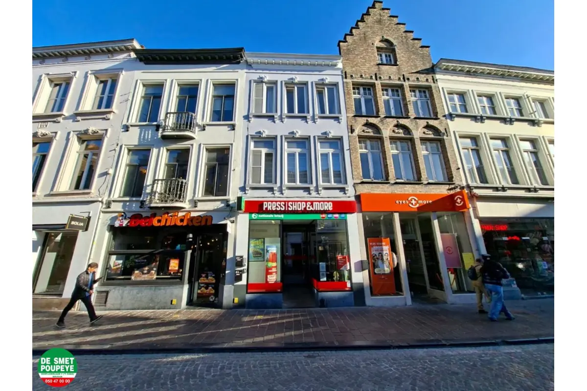 Appartement te  huur in Brugge 8000 1250.00€ 3 slaapkamers m² - Zoekertje 724827
