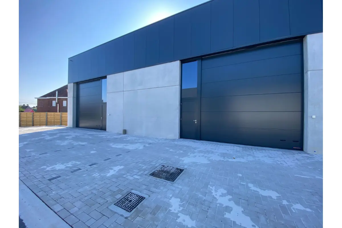 Handelszaak te  huur in Ardooie 8850 595.00€  slaapkamers 125.00m² - Zoekertje 725236