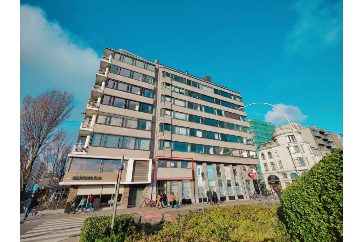 Appartement te  huur in Oostende 8400 695.00€ 2 slaapkamers 82.00m² - Zoekertje 725152