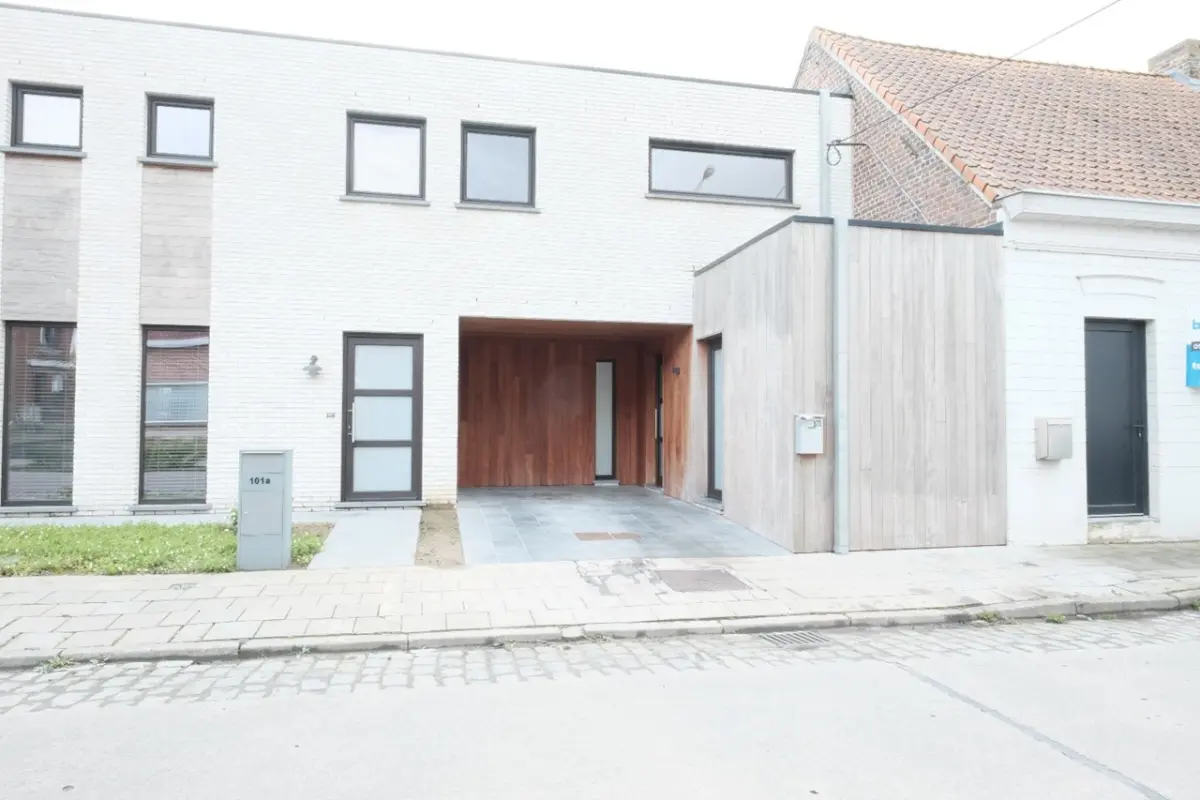 Huis te  huur in Staden 8840 850.00€ 3 slaapkamers m² - Zoekertje 728430