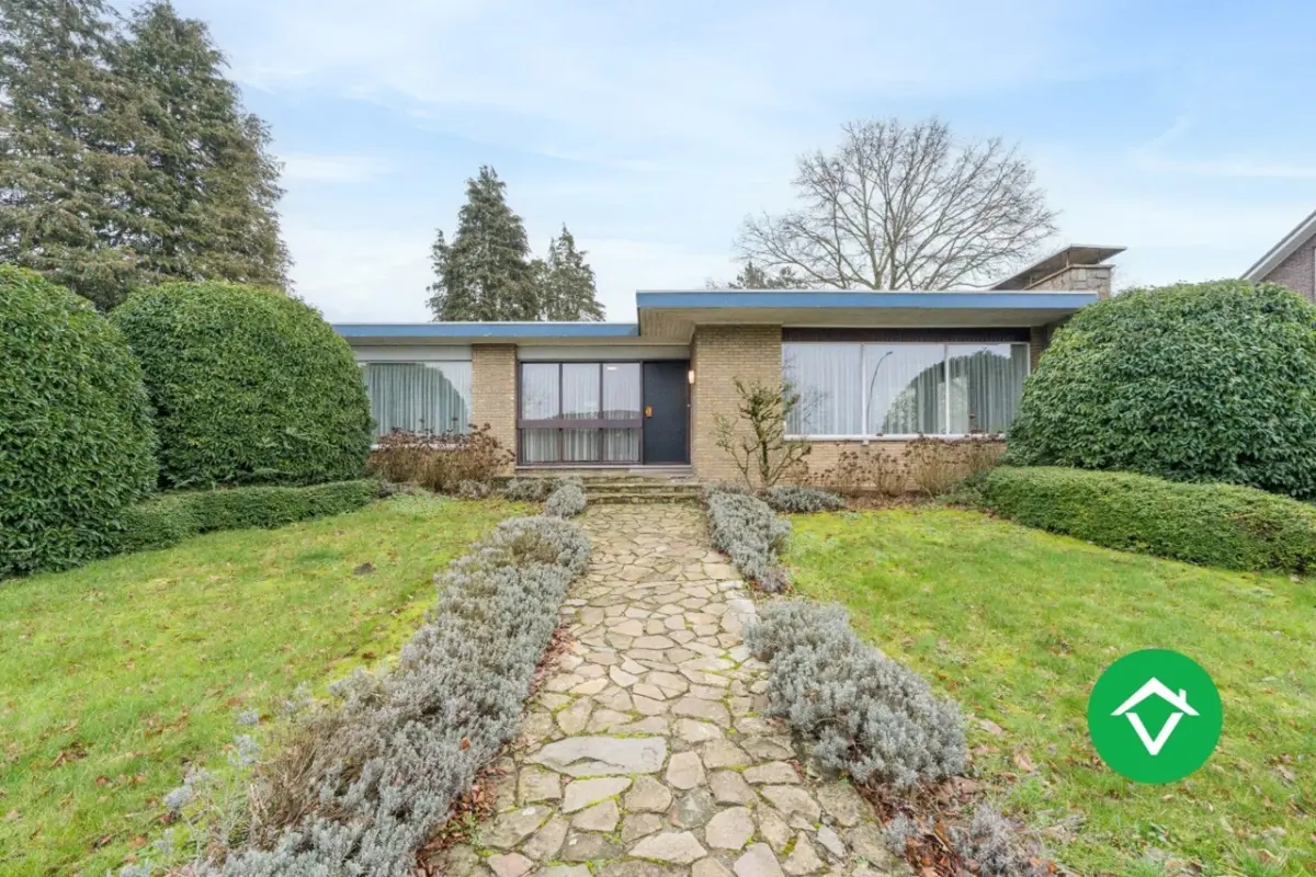 Huis te  koop in Torhout 8820 448000.00€ 3 slaapkamers 219.00m² - Zoekertje 728405