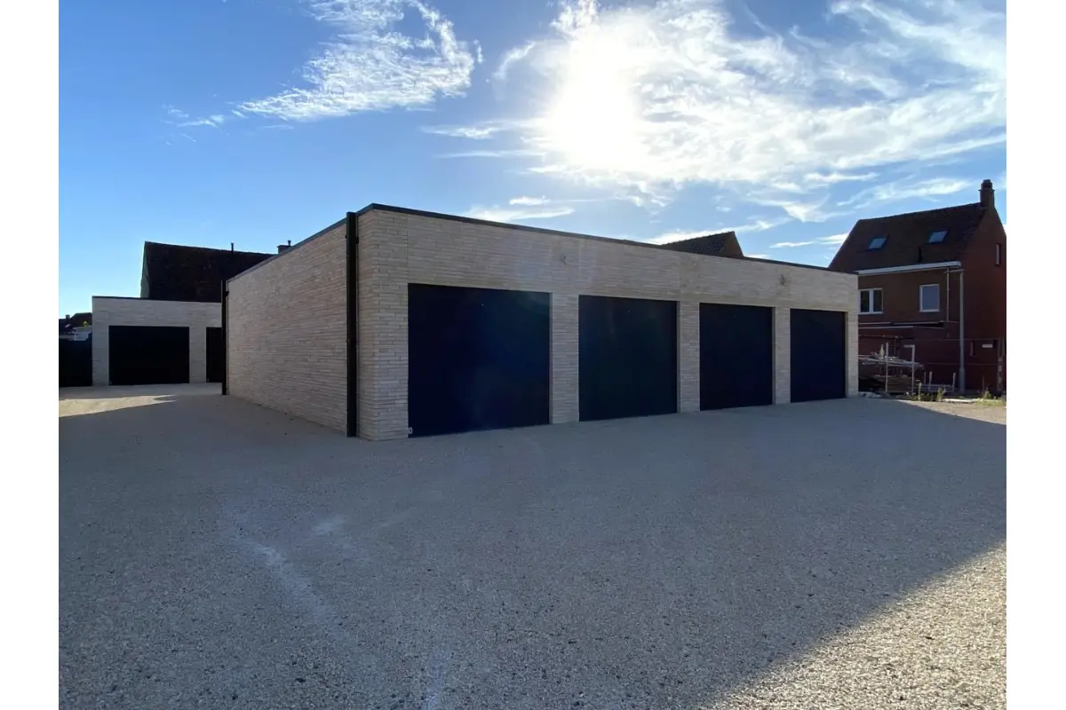 Parking & garage te  huur in Meulebeke 8760 95.00€  slaapkamers m² - Zoekertje 728397