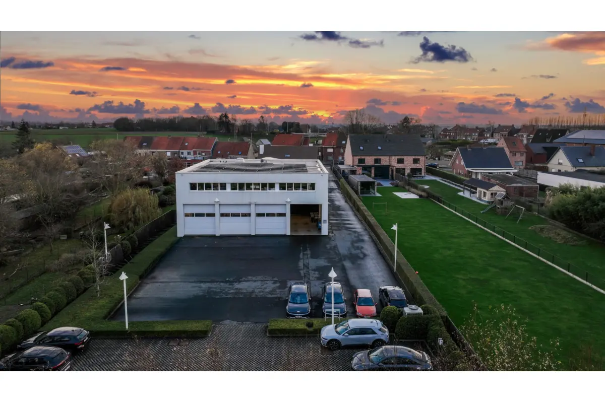 Handelszaak te  koop in Lendelede 8860 0.00€  slaapkamers 298.00m² - Zoekertje 729505