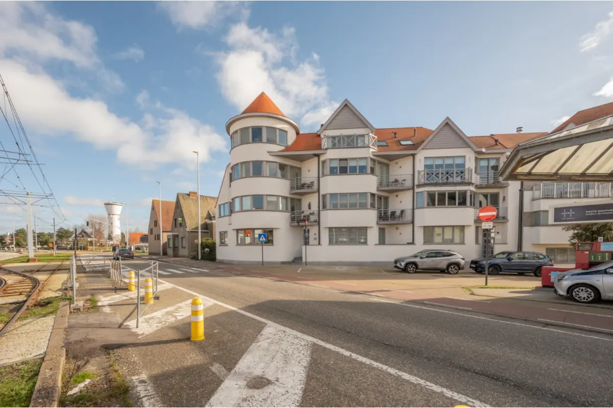 Appartement te  koop in Heist-aan-Zee 8301 445000.00€ 2 slaapkamers 85.00m² - Zoekertje 730176
