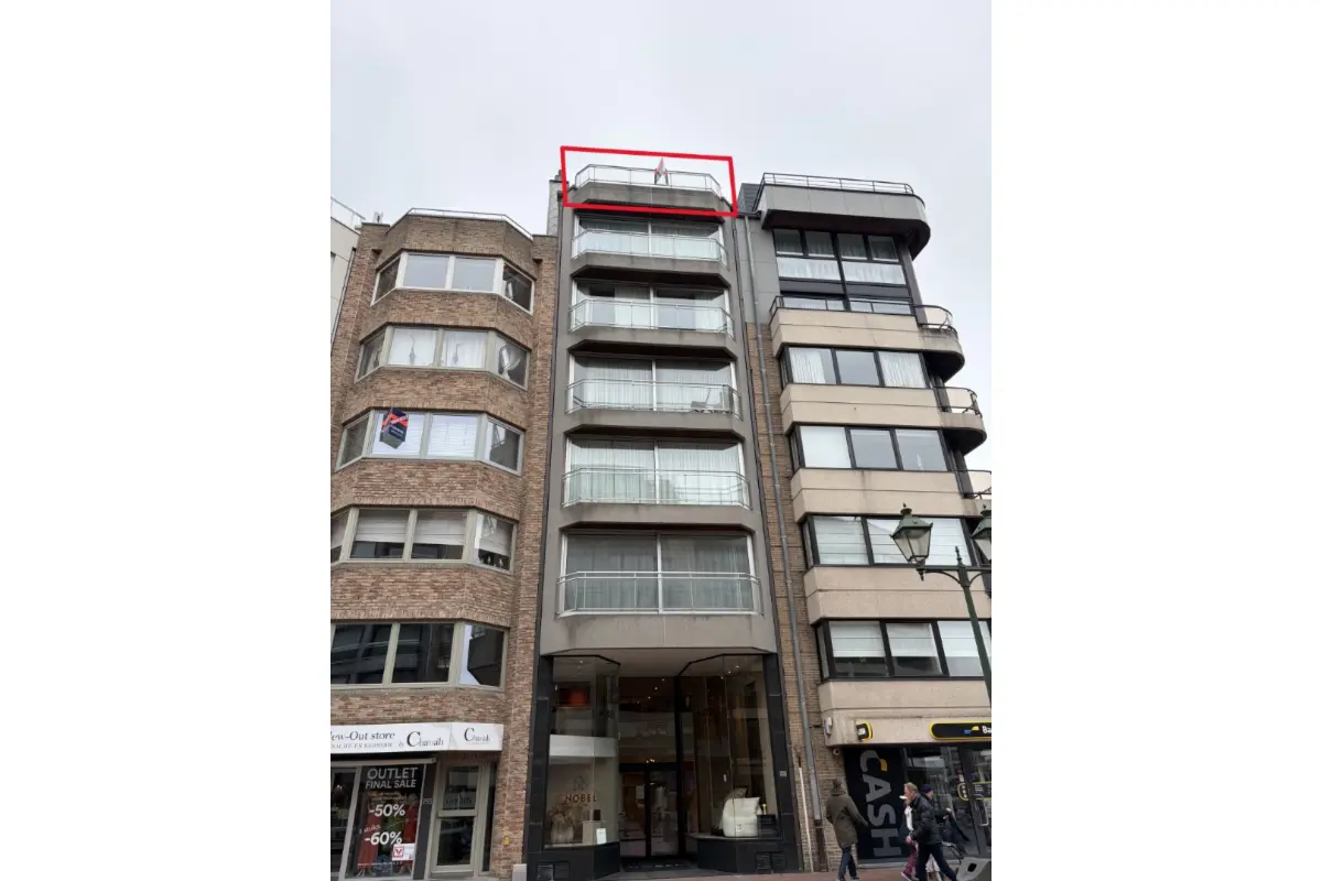 Appartement te  koop in Knokke 8300 895000.00€ 3 slaapkamers m² - Zoekertje 730173