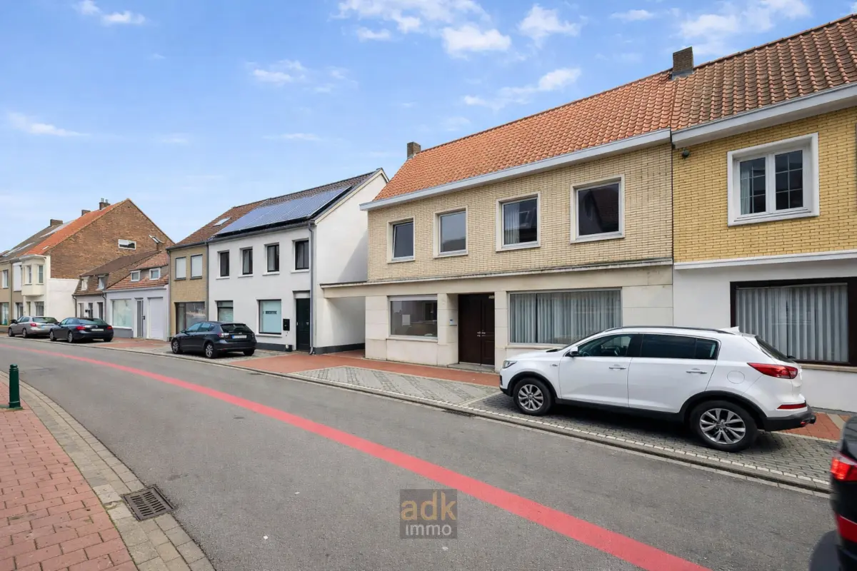 Huis te  koop in Adinkerke 8660 249000.00€ 4 slaapkamers 151.00m² - Zoekertje 730042