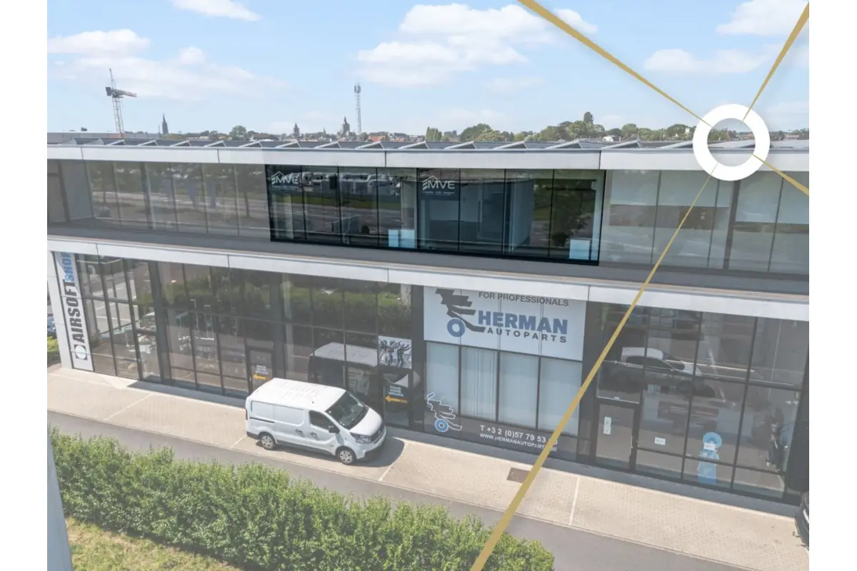 Handelszaak te  huur in Poperinge 8970 900.00€  slaapkamers m² - Zoekertje 731770