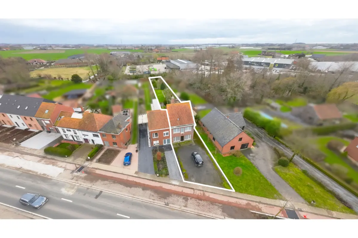 Huis te  koop in Staden 8840 239000.00€ 3 slaapkamers 237.00m² - Zoekertje 732052