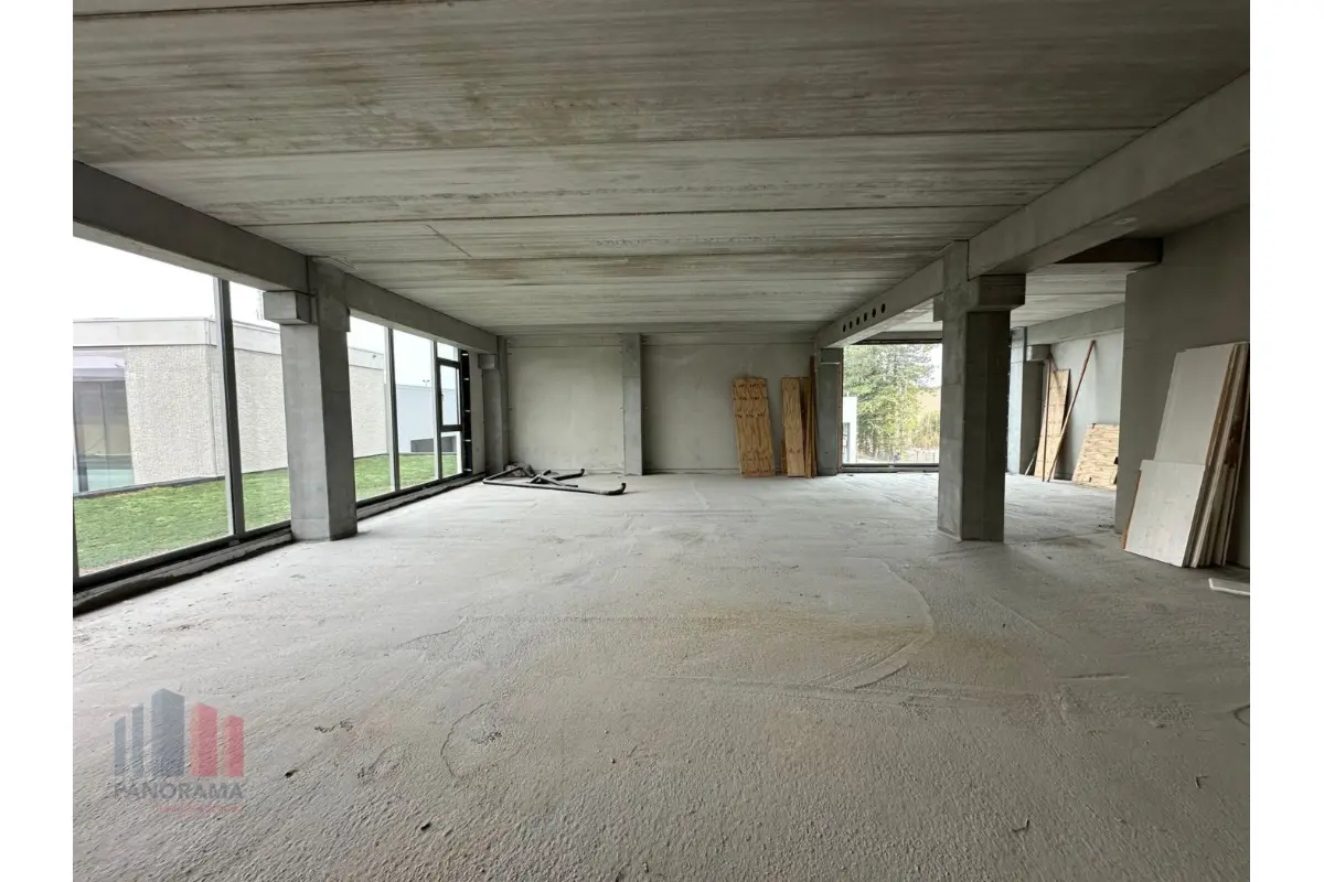 Handelszaak te  koop in Zwevegem 8550 350000.00€  slaapkamers 142.00m² - Zoekertje 732766