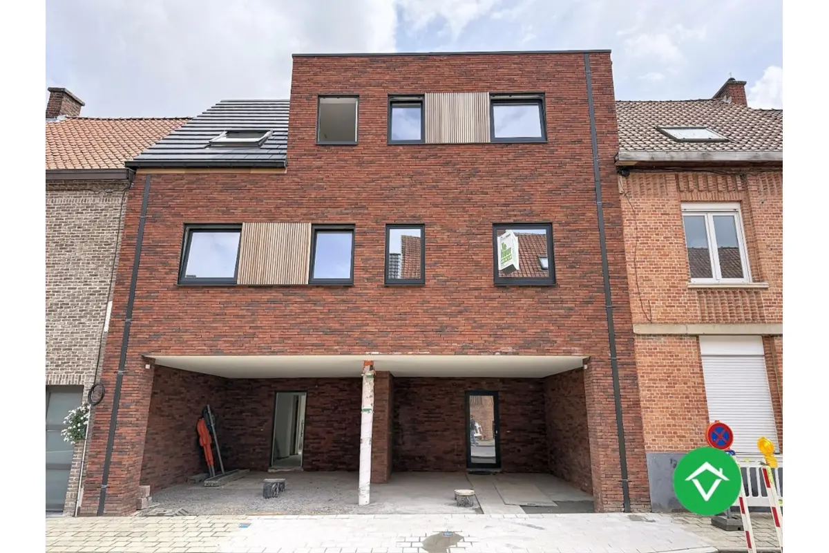 Huis te  huur in Roeselare 8800 1150.00€ 3 slaapkamers m² - Zoekertje 732931