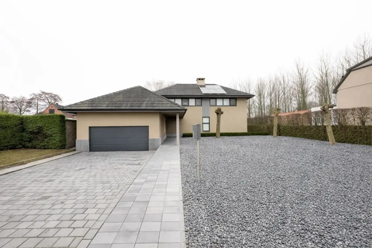 Villa te  koop in Aarsele 8700 595000.00€ 3 slaapkamers 292.00m² - Zoekertje 732525