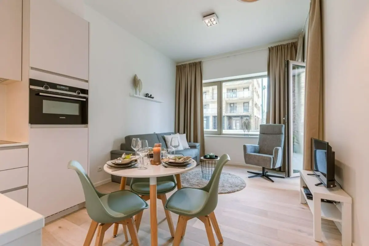 Appartement te  huur in Oostende 8400 2827.00€ 1 slaapkamers 109.00m² - Zoekertje 749575
