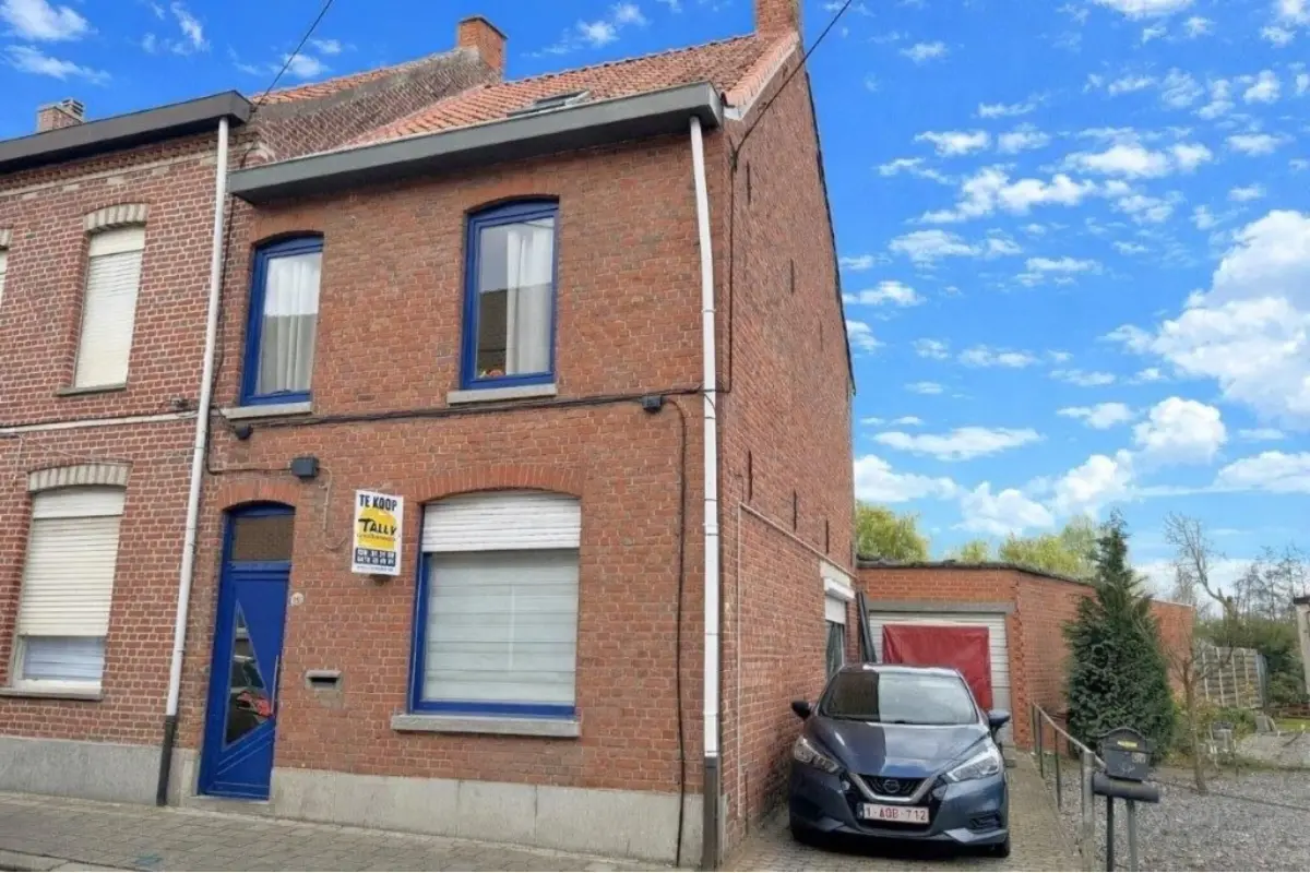 Huis te  koop in Menen 8930 242000.00€ 4 slaapkamers 160.00m² - Zoekertje 733589