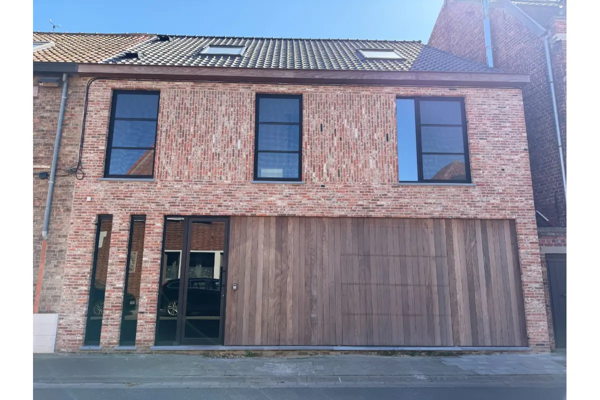 Huis te  huur in Assebroek 8310 1500.00€ 4 slaapkamers m² - Zoekertje 735562