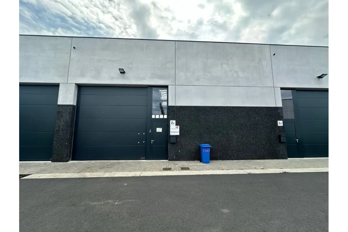 Handelszaak te  huur in Lendelede 8860 1600.00€  slaapkamers 429.00m² - Zoekertje 735607