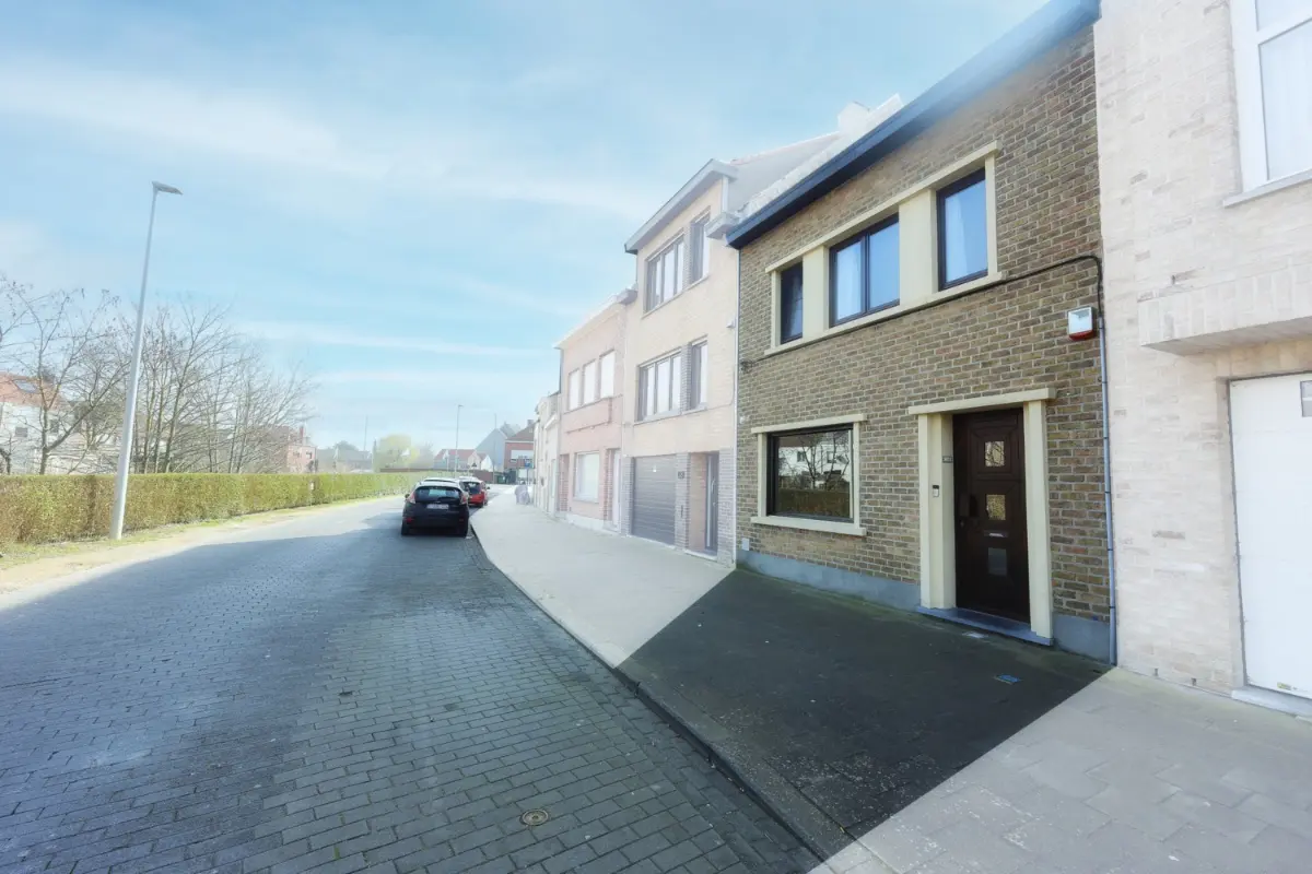Huis te  in Bredene 8450 279000.00€ 4 slaapkamers 121.00m² - Zoekertje 736344