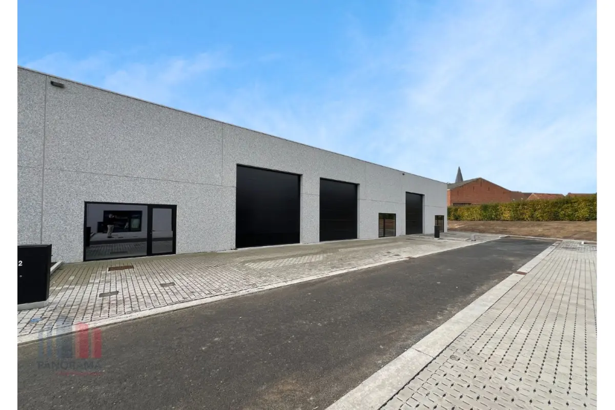 Handelszaak te  huur in Dentergem 8720 850.00€  slaapkamers 144.00m² - Zoekertje 737164