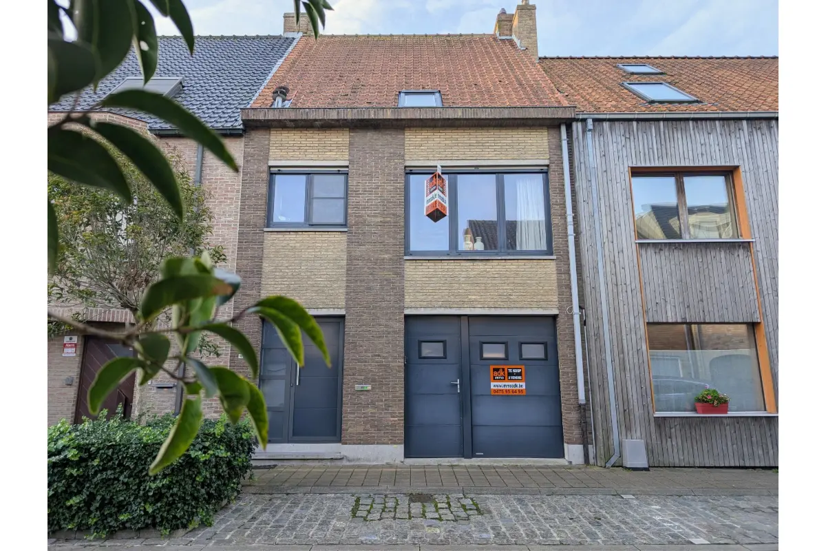Huis te  koop in De Panne 8660 299000.00€ 6 slaapkamers 182.00m² - Zoekertje 736887