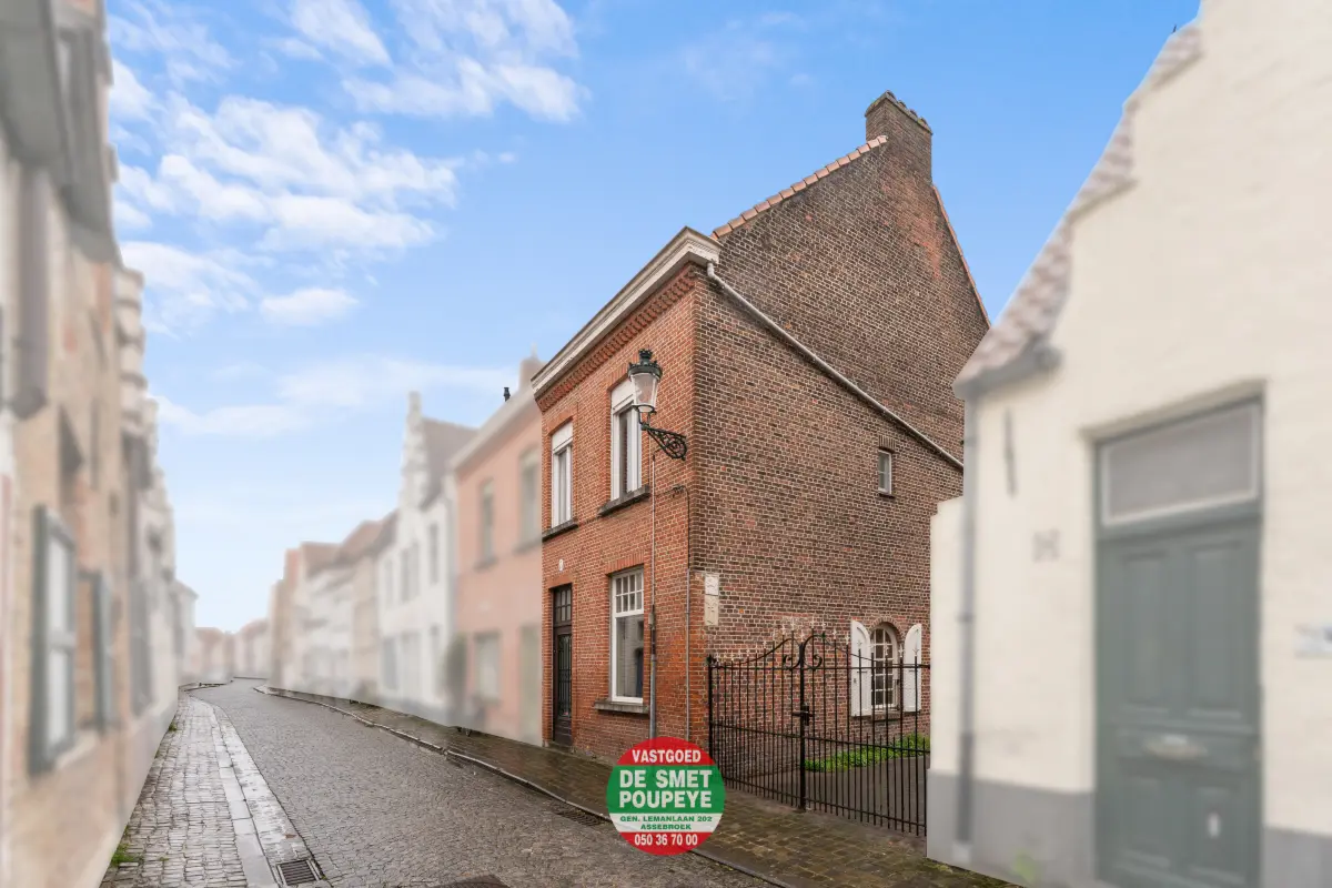 Huis te  koop in Brugge 8000 299000.00€ 4 slaapkamers 119.00m² - Zoekertje 736884