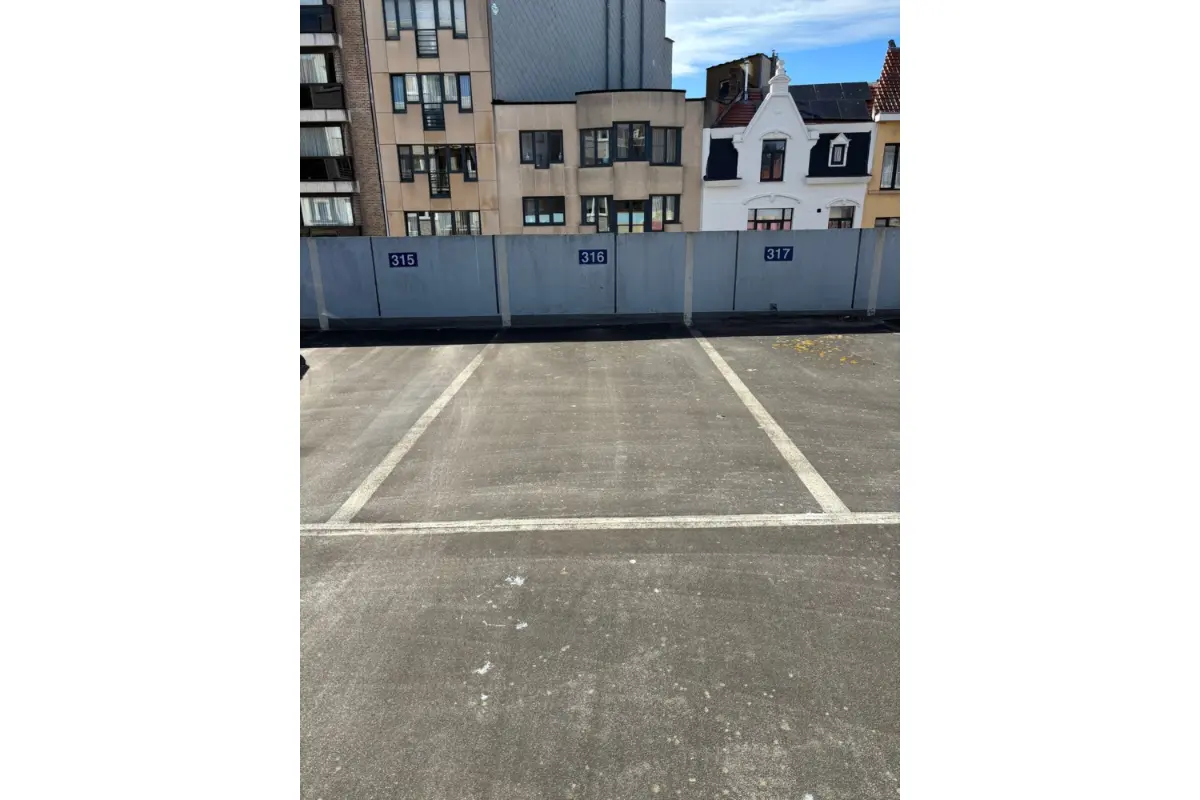 Parking & garage te  huur in Oostende 8400 75.00€  slaapkamers m² - Zoekertje 738070