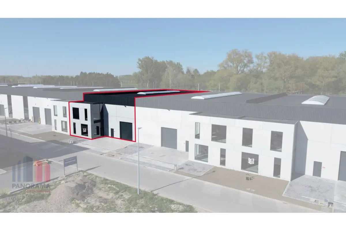 Handelszaak te  koop in Oostkamp 8020 584450.00€  slaapkamers 468.00m² - Zoekertje 738047