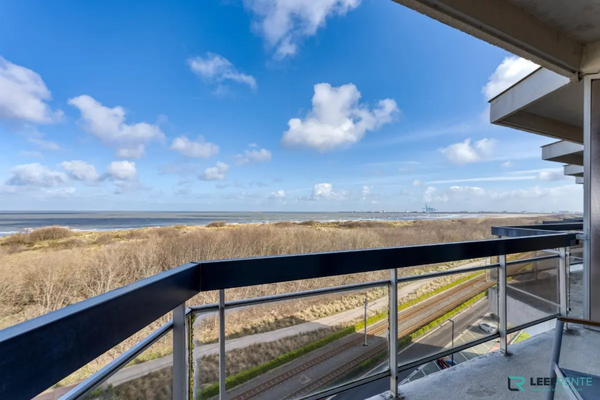 Appartement te  koop in Blankenberge 8370 34000.00€ 1 slaapkamers 65.00m² - Zoekertje 737405