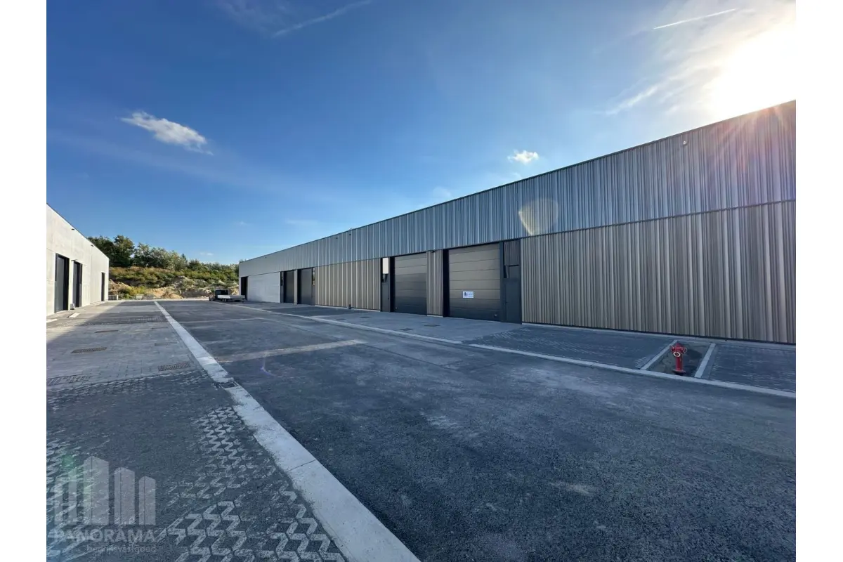 Handelszaak te  koop in Anzegem 8570 977000.00€  slaapkamers 720.00m² - Zoekertje 738936