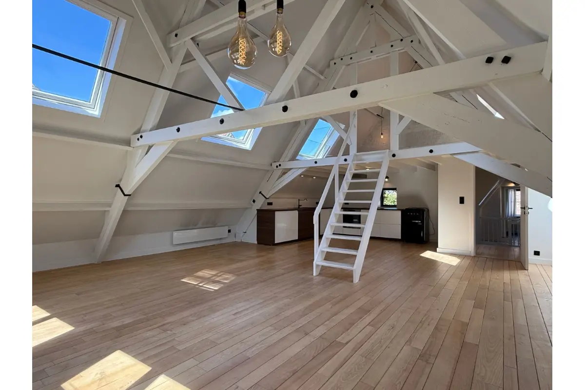 Appartement te  huur in Brugge 8000 1200.00€ 2 slaapkamers 131.00m² - Zoekertje 738927