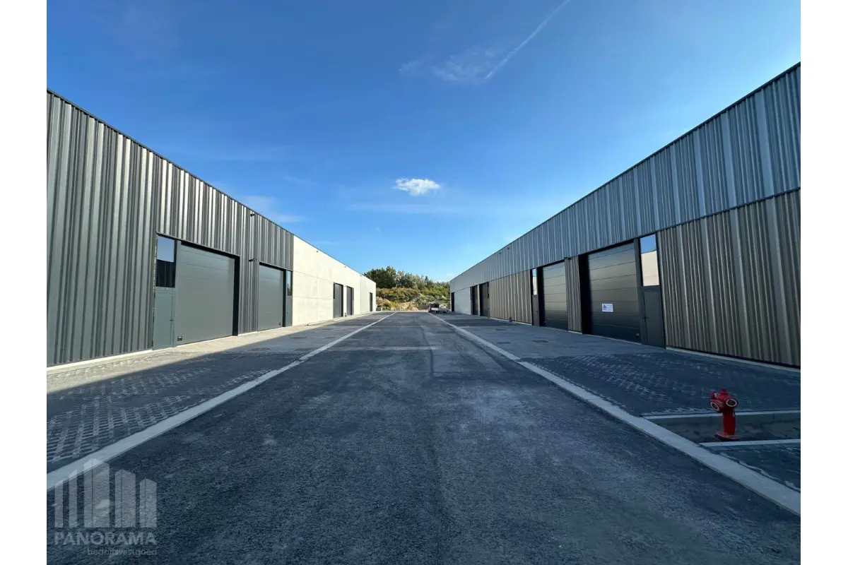 Handelszaak te  koop in Waregem 8790 488500.00€  slaapkamers 360.00m² - Zoekertje 738934