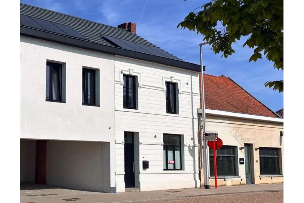 Huis te  huur in Moorsele 8560 975.00€ 3 slaapkamers 130.00m² - Zoekertje 739216