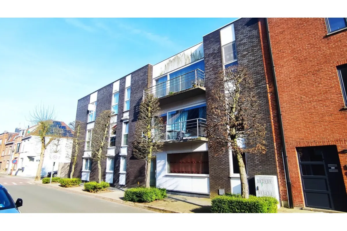 Appartement te  koop in Sint-Andries 8200 219000.00€ 1 slaapkamers 65.00m² - Zoekertje 739607