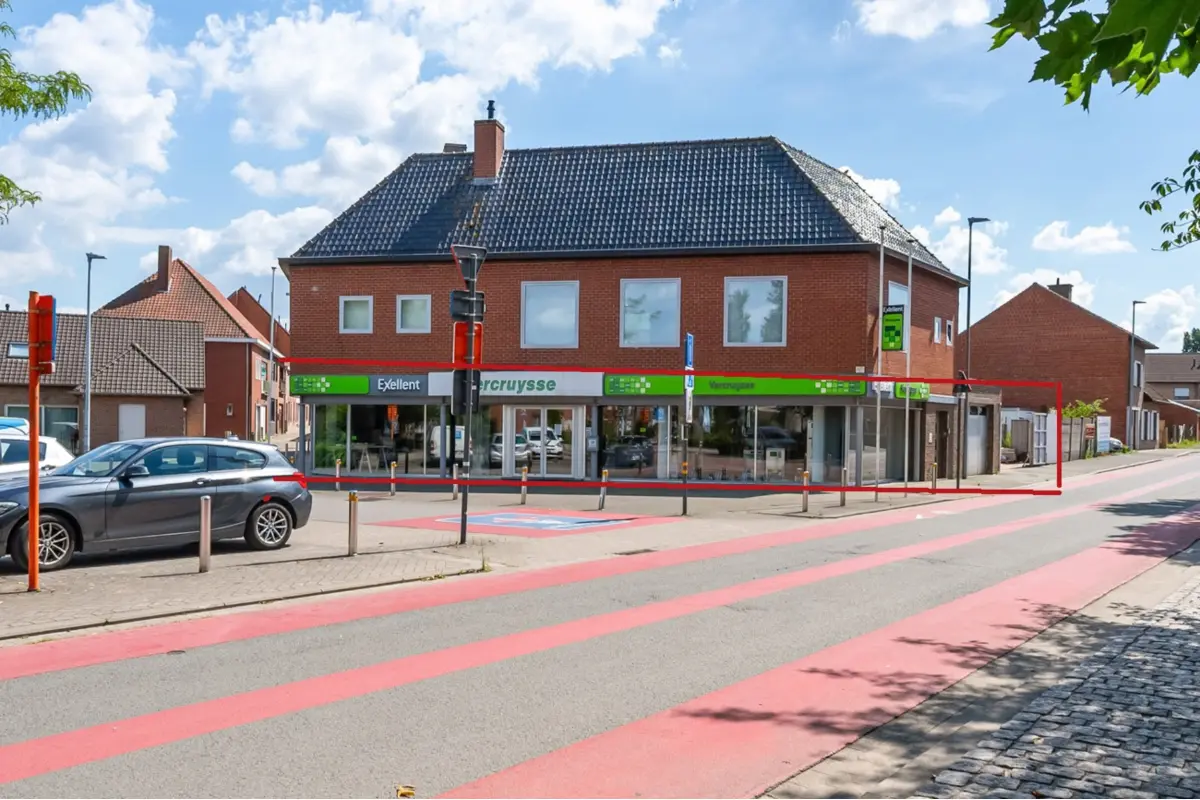 Handelszaak te  koop in Bavikhove 8531 489000.00€  slaapkamers 470.00m² - Zoekertje 739721
