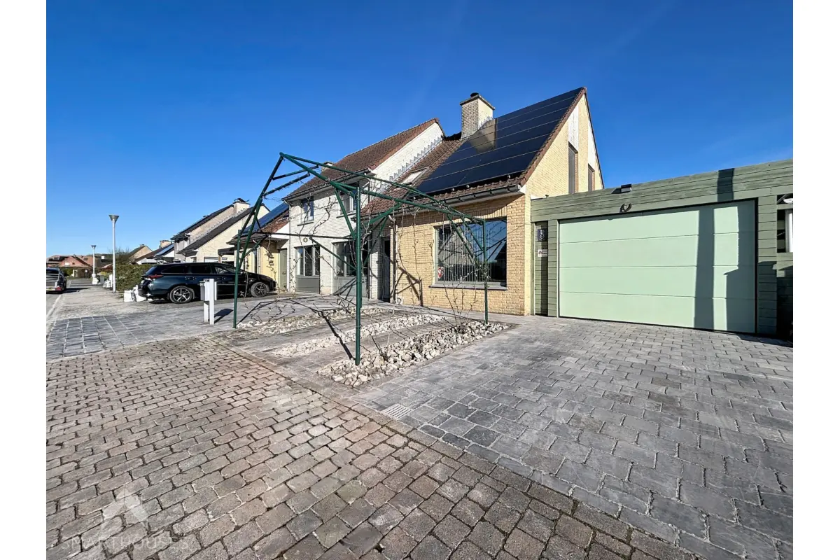 Huis te  koop in Torhout 8820 359000.00€ 5 slaapkamers 164.00m² - Zoekertje 739261