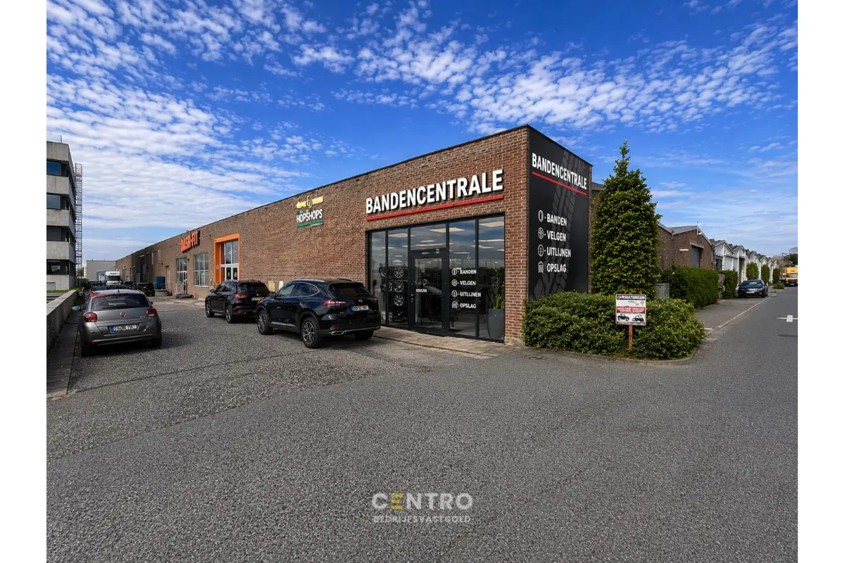 Handelszaak te  huur in Poperinge 8970 0.00€  slaapkamers 600.00m² - Zoekertje 740944