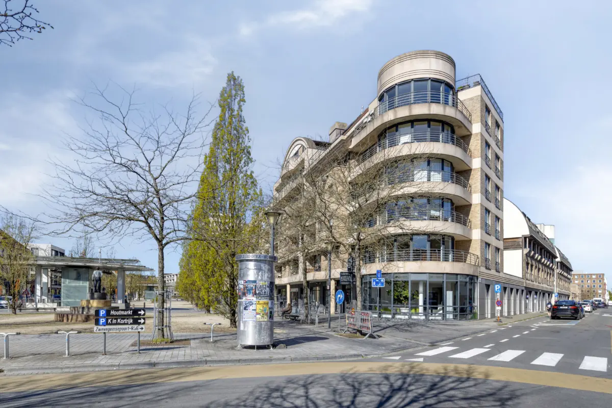 Appartement te  koop in Kortrijk 8500 345000.00€ 2 slaapkamers 106.00m² - Zoekertje 740282