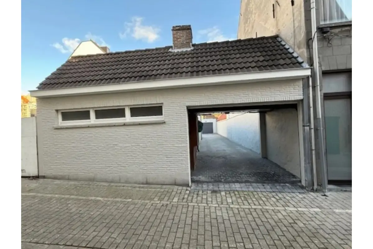 Bouwgrond te  koop in Heist-aan-Zee 8301 495000.00€  slaapkamers m² - Zoekertje 740788