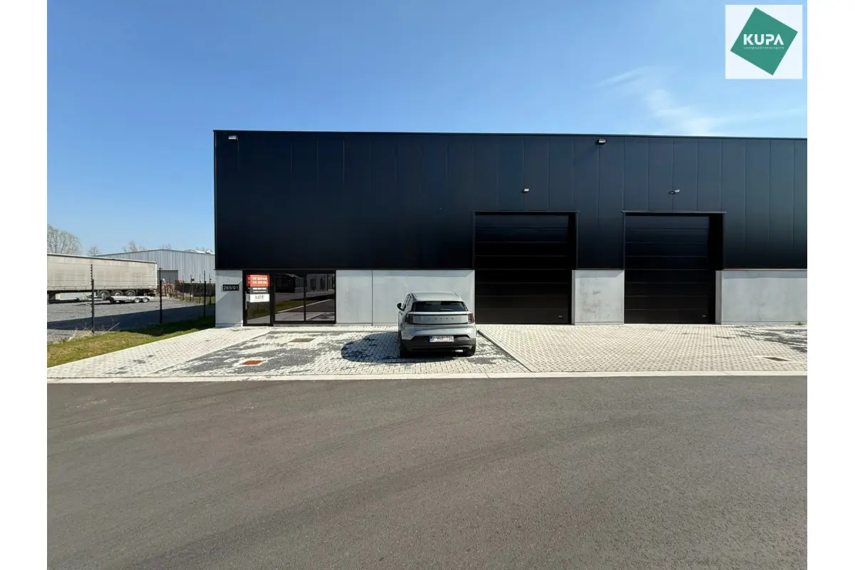 Handelszaak te  koop in Hooglede 8830 749700.00€  slaapkamers 510.00m² - Zoekertje 740692