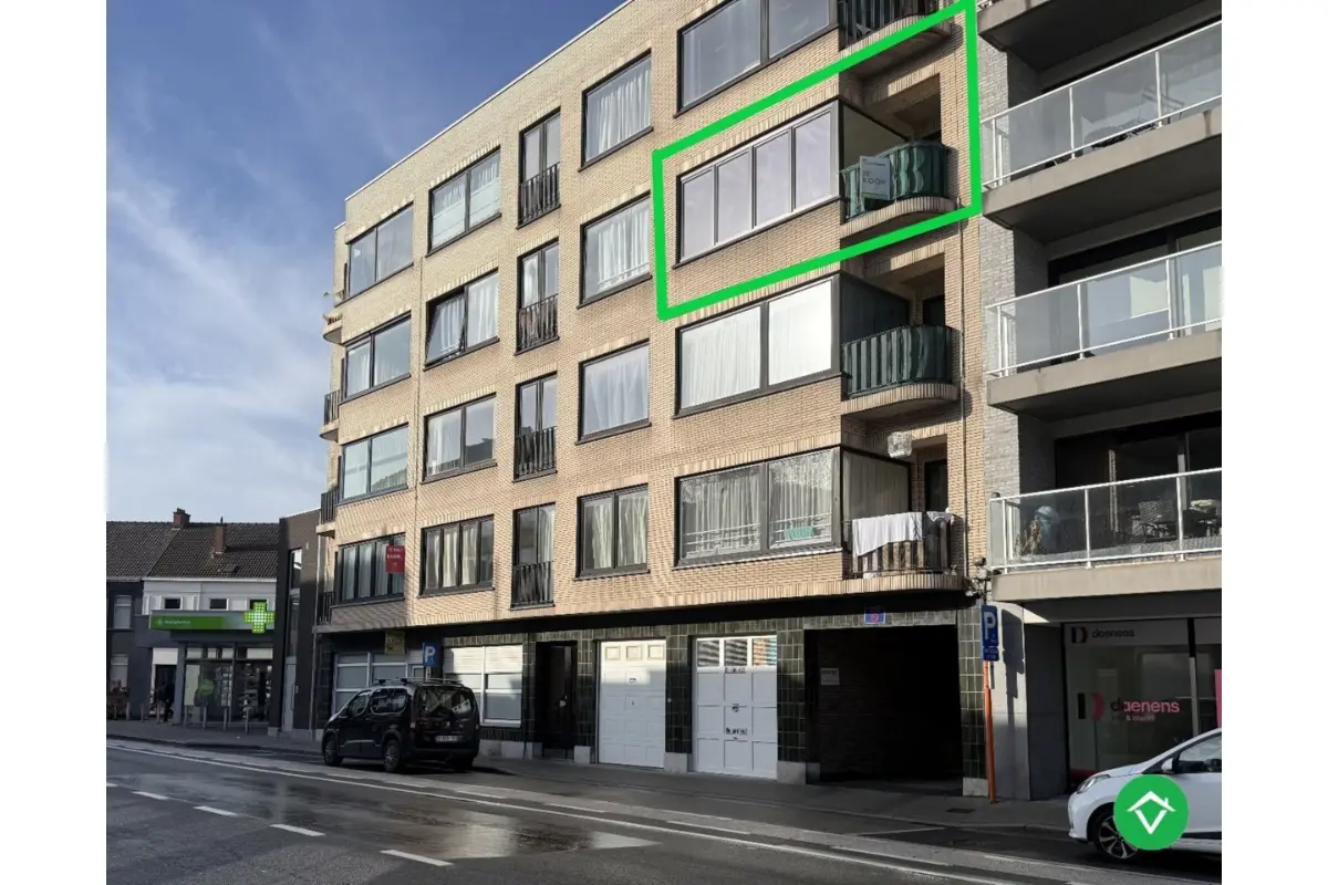Appartement te  koop in Roeselare 8800 137000.00€ 2 slaapkamers 82.00m² - Zoekertje 741972
