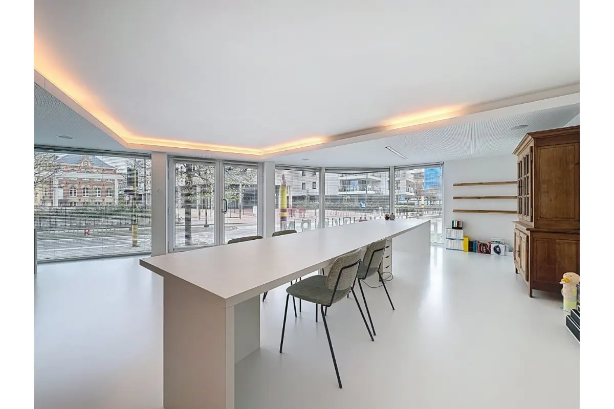 Handelszaak te  koop in De Panne 8660 235000.00€  slaapkamers m² - Zoekertje 743412