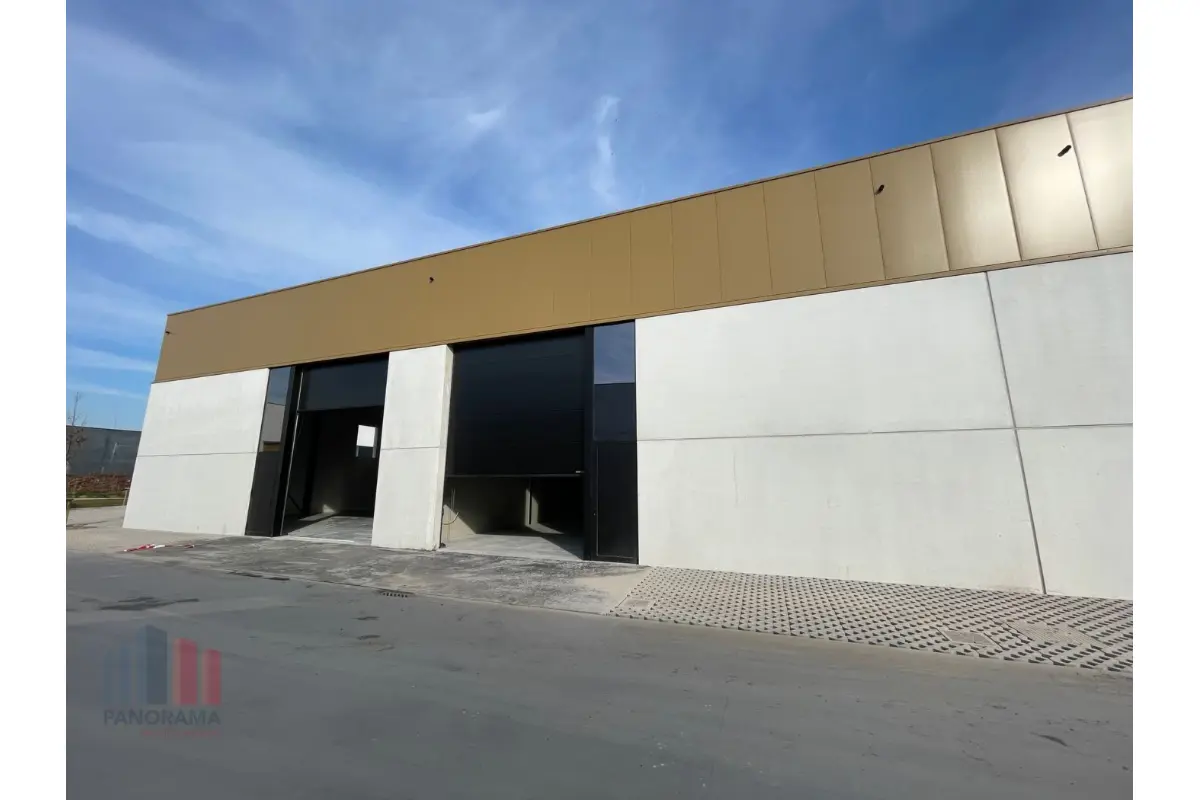 Handelszaak te  huur in Roeselare 8800 957.00€  slaapkamers 164.00m² - Zoekertje 744256