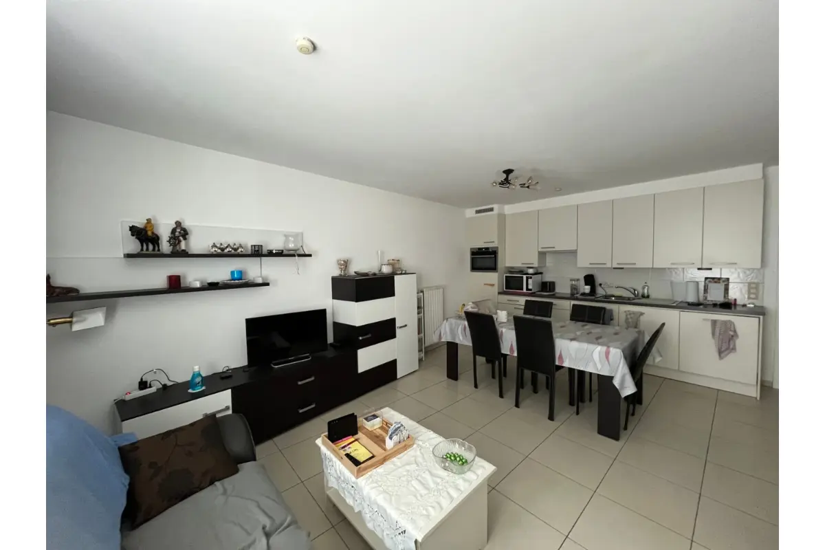Appartement te  in Oostende 8400 775.00€ 2 slaapkamers 73.00m² - Zoekertje 744272