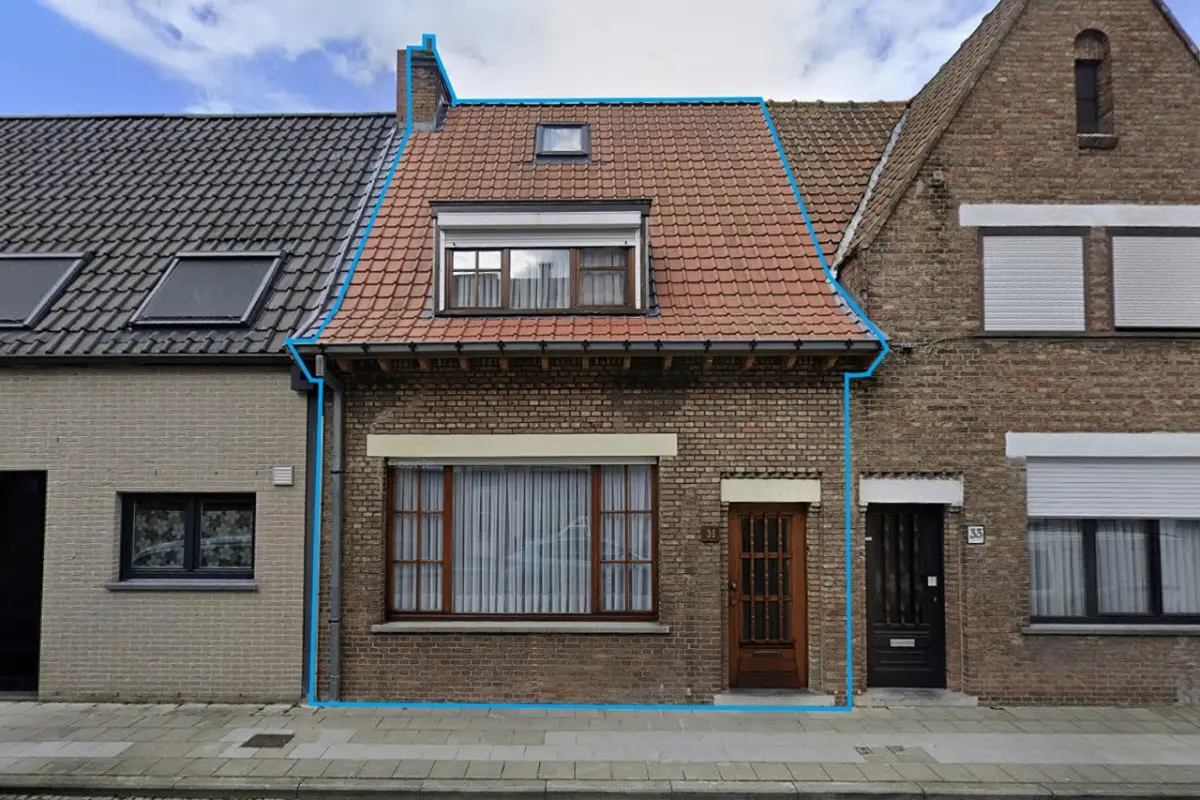 Huis te  koop in Brugge 8000 199000.00€ 3 slaapkamers m² - Zoekertje 743960