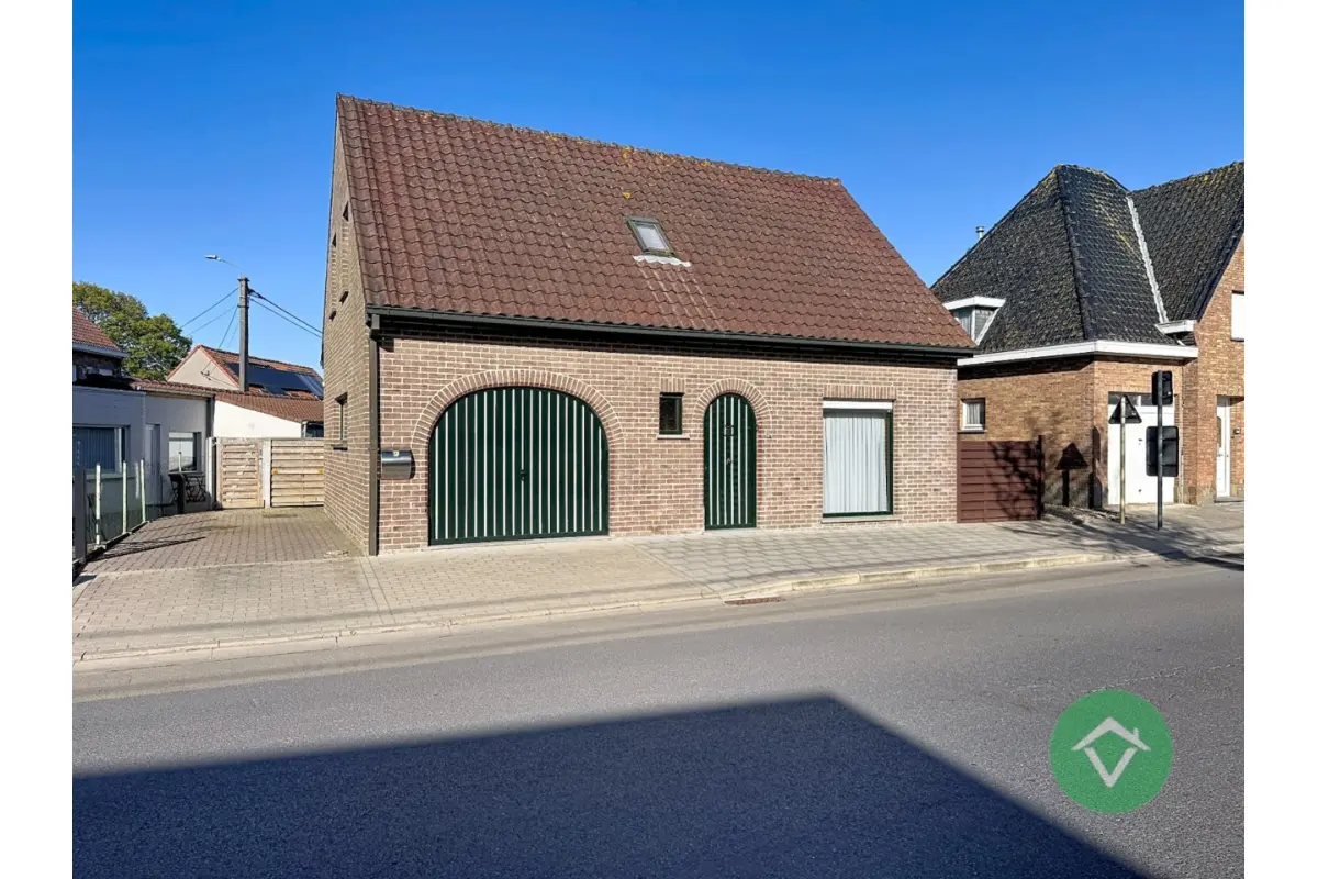 Huis te  huur in Eernegem 8480 995.00€ 2 slaapkamers 141.00m² - Zoekertje 745759