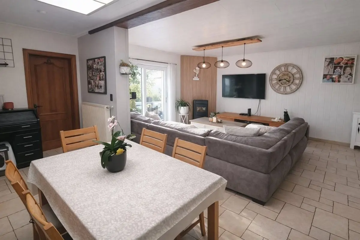 Huis te  in Oostende 8400 279000.00€ 3 slaapkamers 216.00m² - Zoekertje 746001