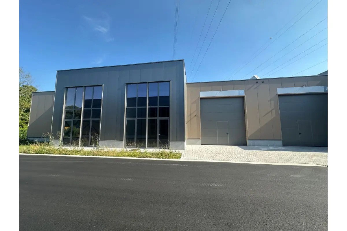 Handelszaak te  koop in Wevelgem 8560 316729.00€  slaapkamers 237.00m² - Zoekertje 746055