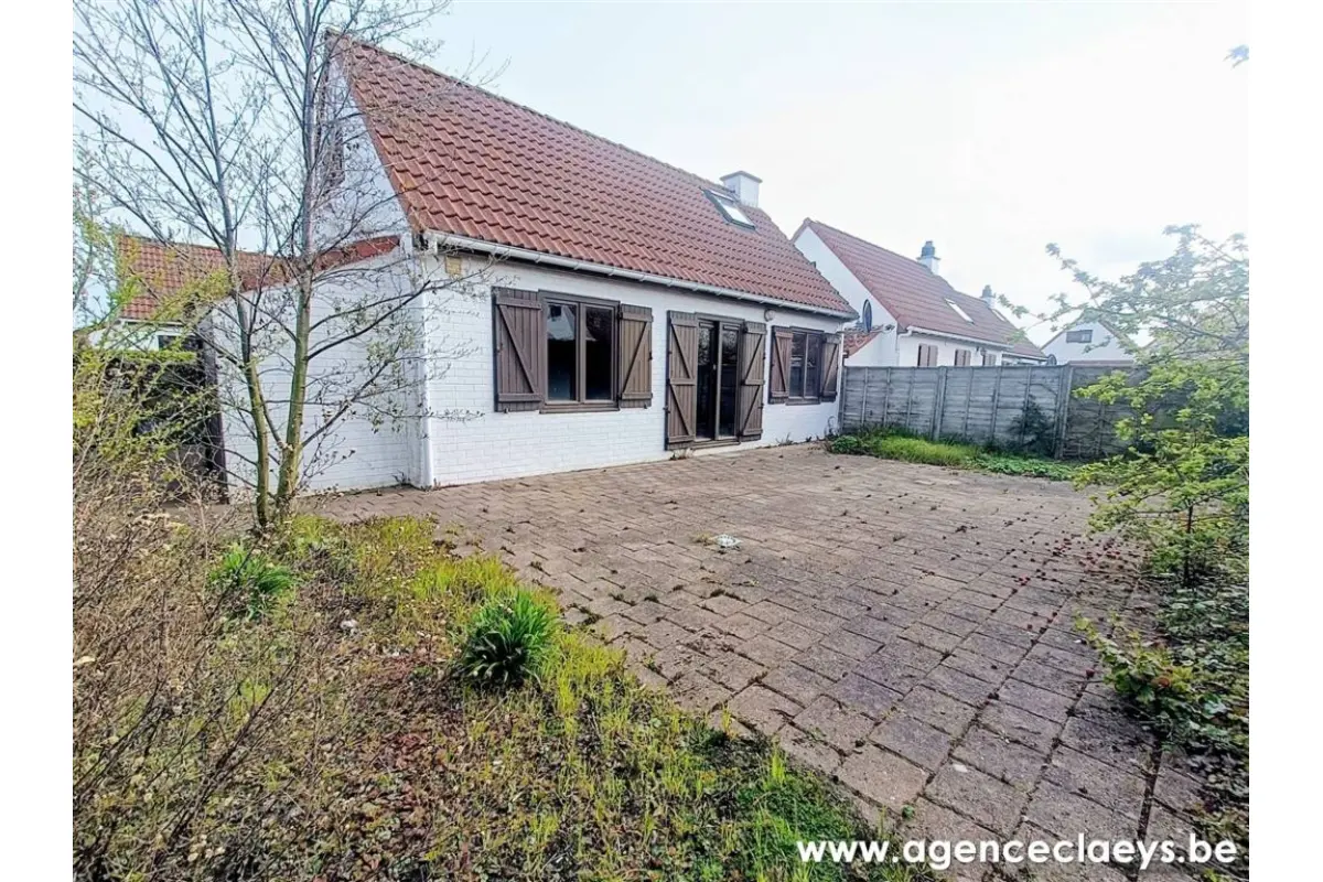 Huis te  koop in De Haan 8420 200000.00€ 3 slaapkamers 80.00m² - Zoekertje 745202
